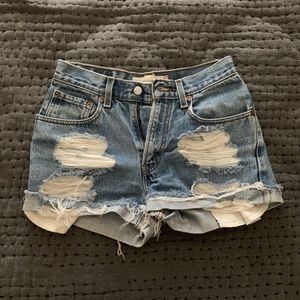 Levi’s cutoff shorts